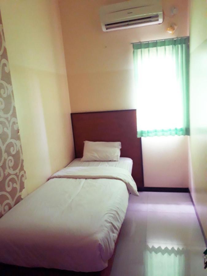 Hotel Pelangi Indah Semarang Ngoại thất bức ảnh