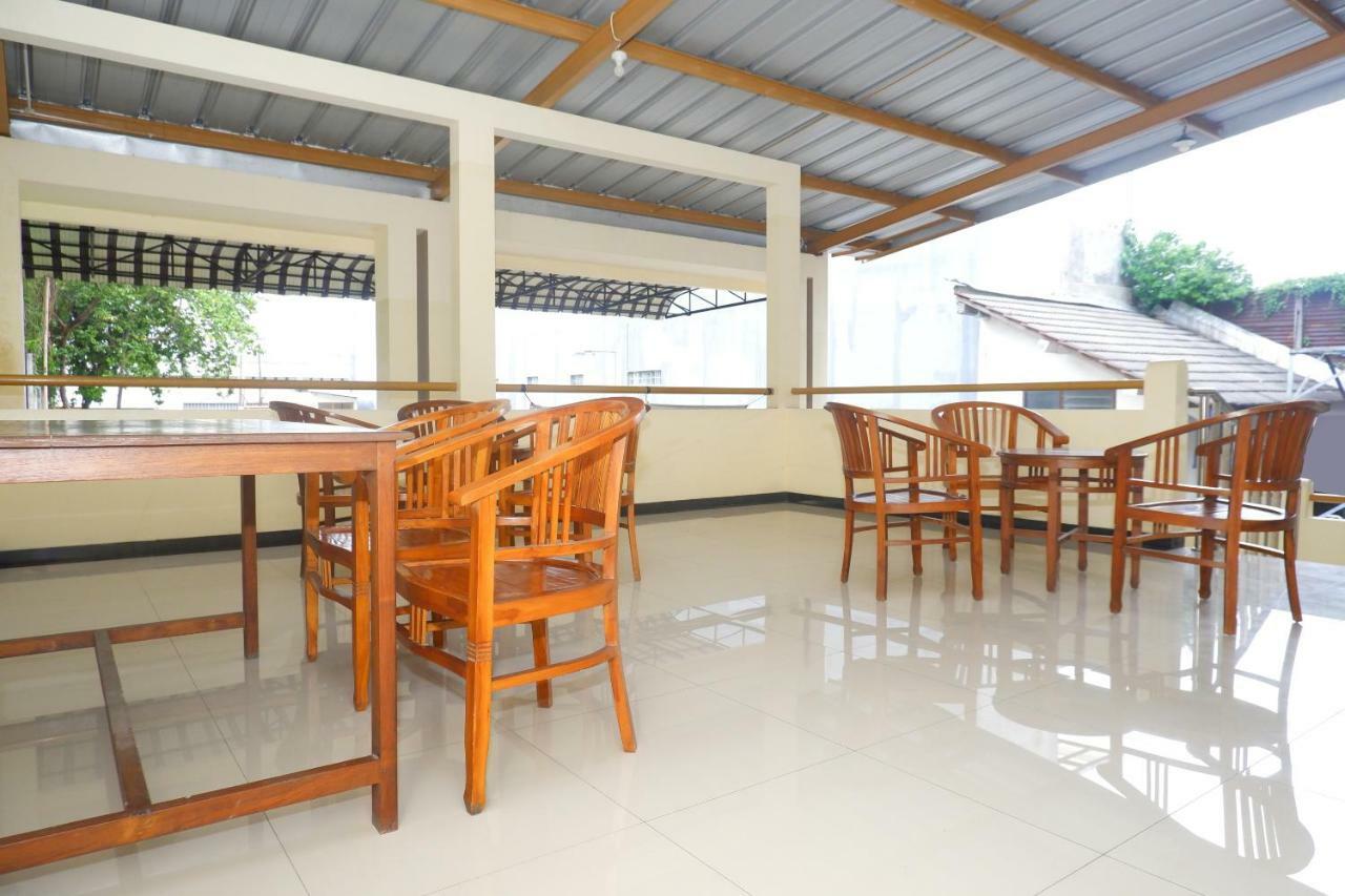 Hotel Pelangi Indah Semarang Ngoại thất bức ảnh