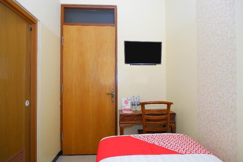 Hotel Pelangi Indah Semarang Ngoại thất bức ảnh